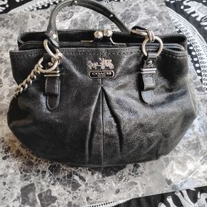 Micheal Kors Glossy Leather Purse